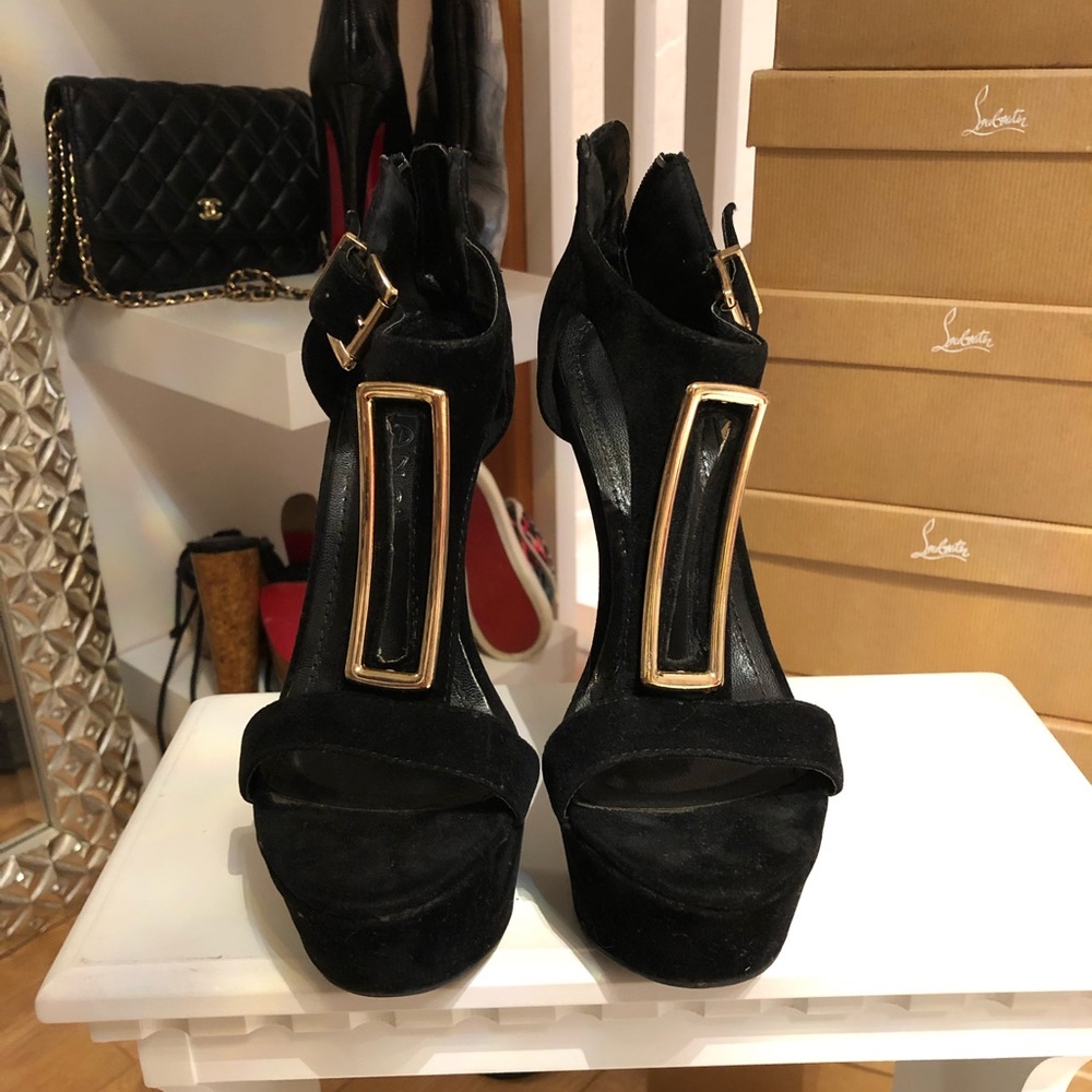 Suede heels